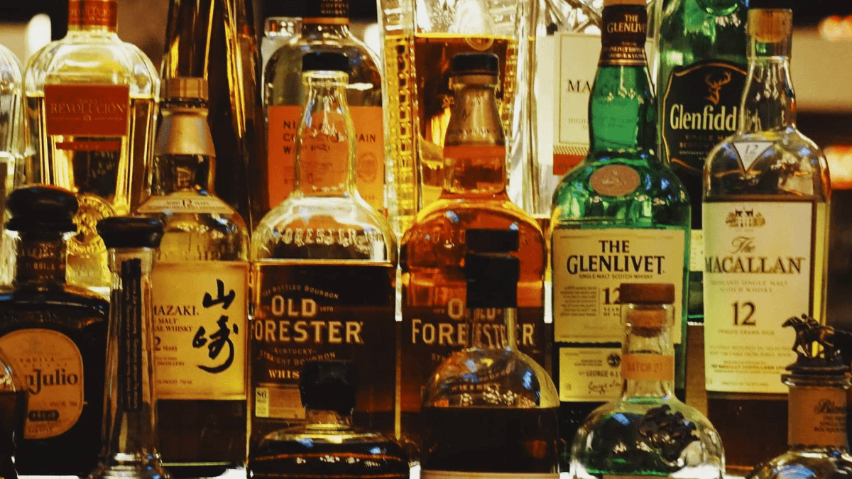 Whiskey, alcoholic beverage culture, whisky tourism, scotch